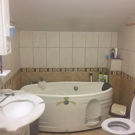 Alo Alo Apartmens *