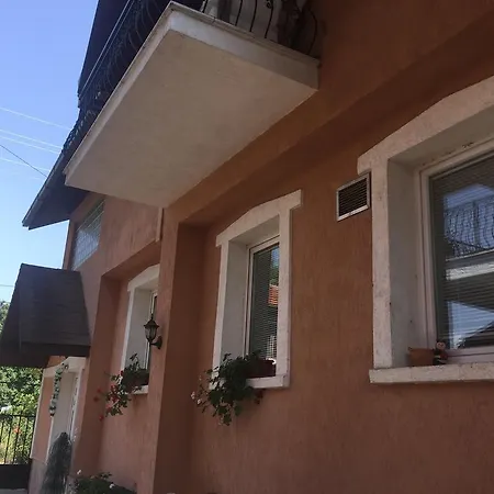 Alo Alo Apartmens