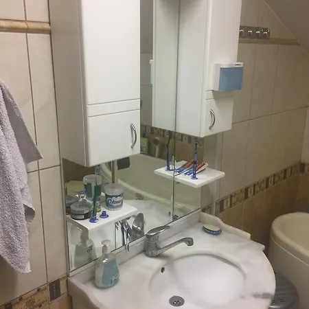 Alo Alo Apartmens Apartament