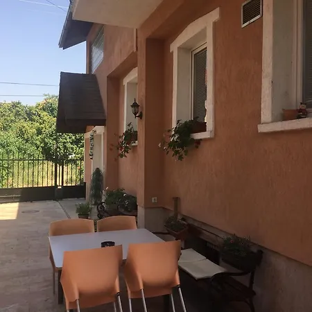 Alo Alo Apartmens Apartament
