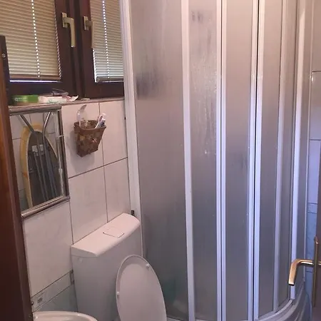 Alo Alo Apartmens *